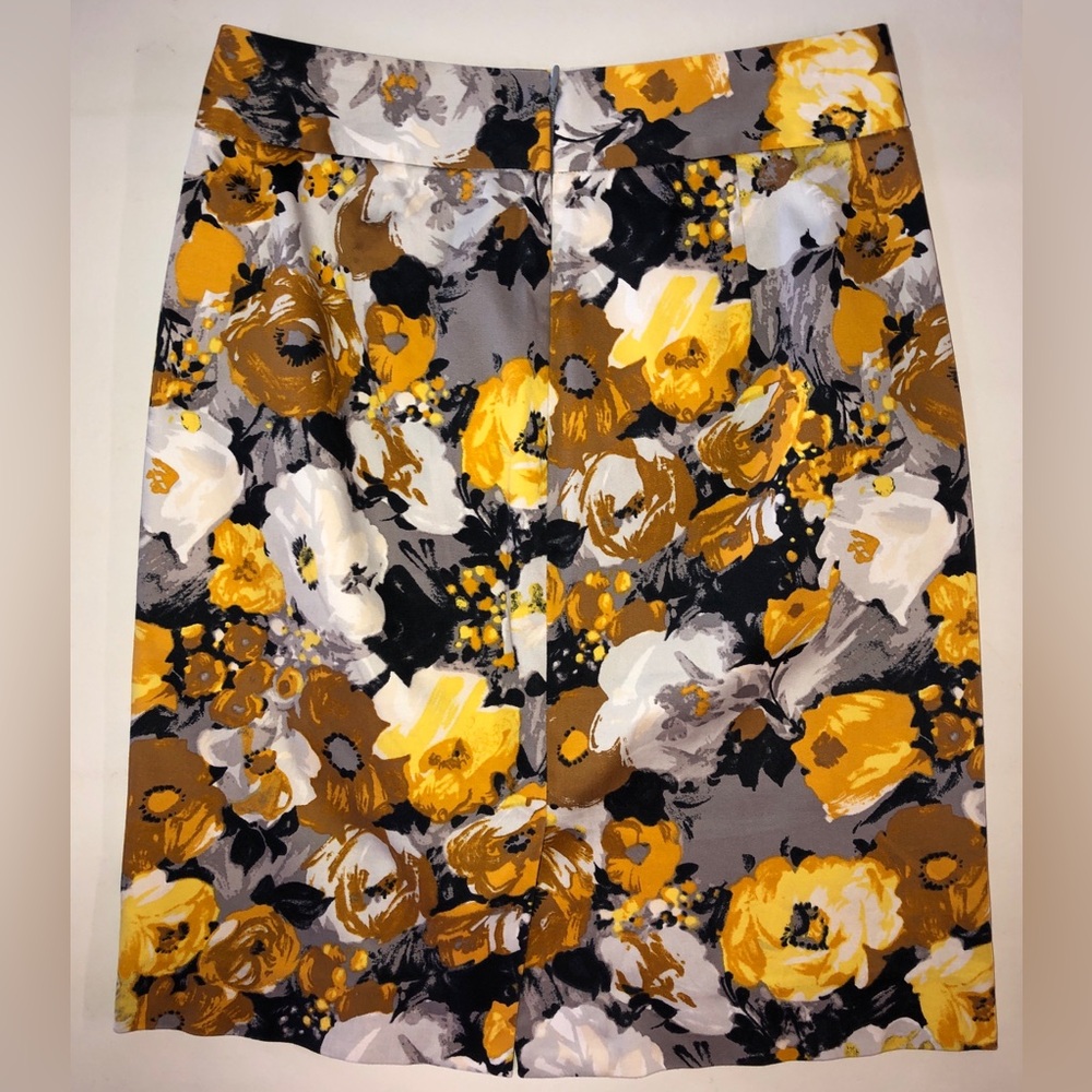 J. CREW Stretch Golden Rose Floral Pencil Skirt (S) - Picture 10 of 17